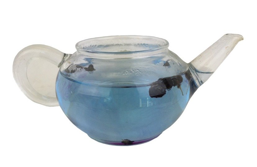 Black-Goji-Berry-Tea-Silkroadbotanicals Black Goji in hot water Glass teapot Blue colored tea