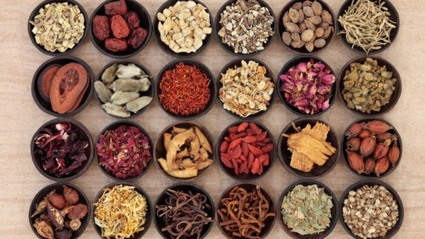 Different-Superfoods-on-small-trays